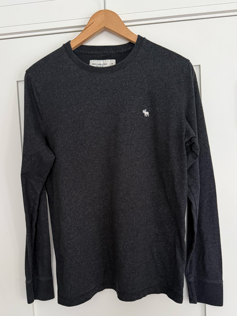 Abercrombie & Fitch Men's Dark Gray Long-Sleeve Crew Soft A&F Tee Size Medium